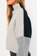 Load image into Gallery viewer, Color Block Oversized Sweater
